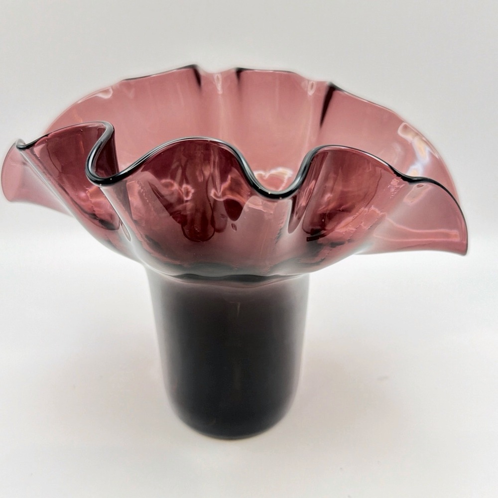 Vtg Hand Blown Amethyst Glass Ruffled Rim Vase Black Edge Pontil Mark